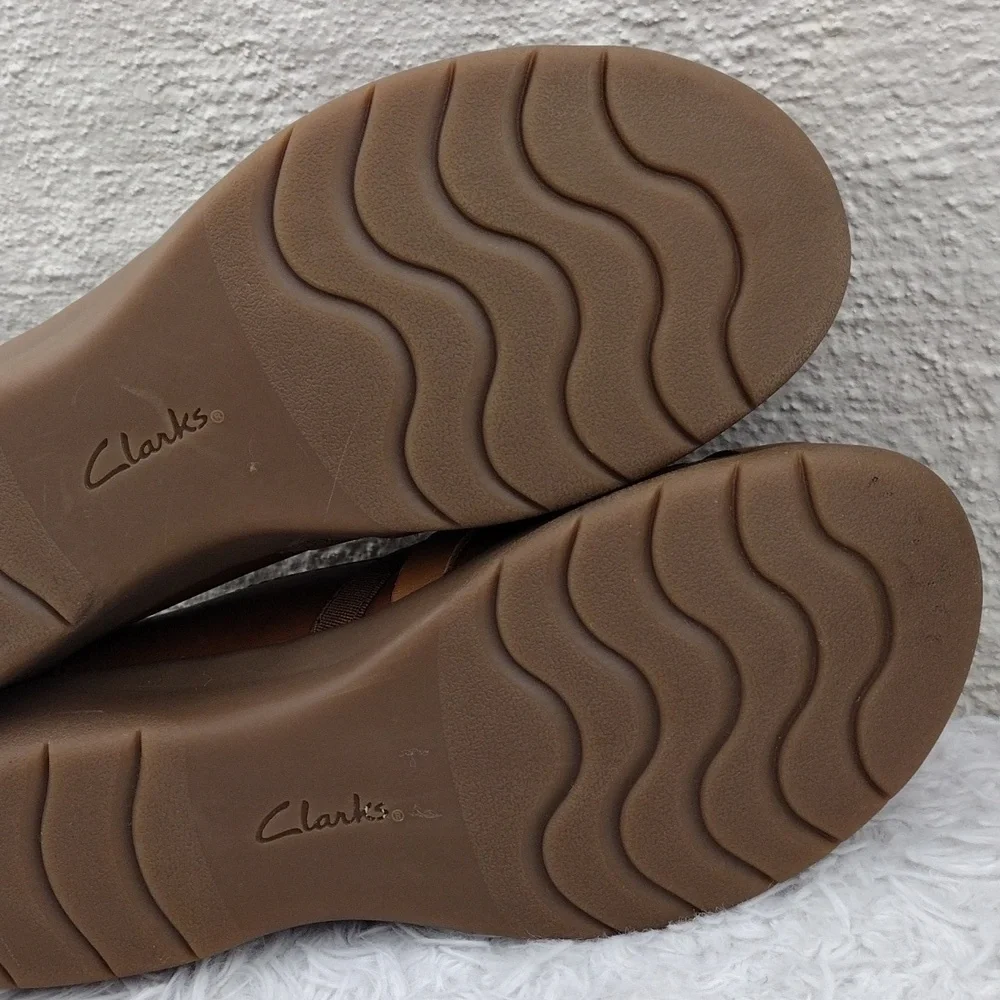 Collection by Clarks Ultimate Comfort Brown Leather Round Toe Wedge Heel Shoe